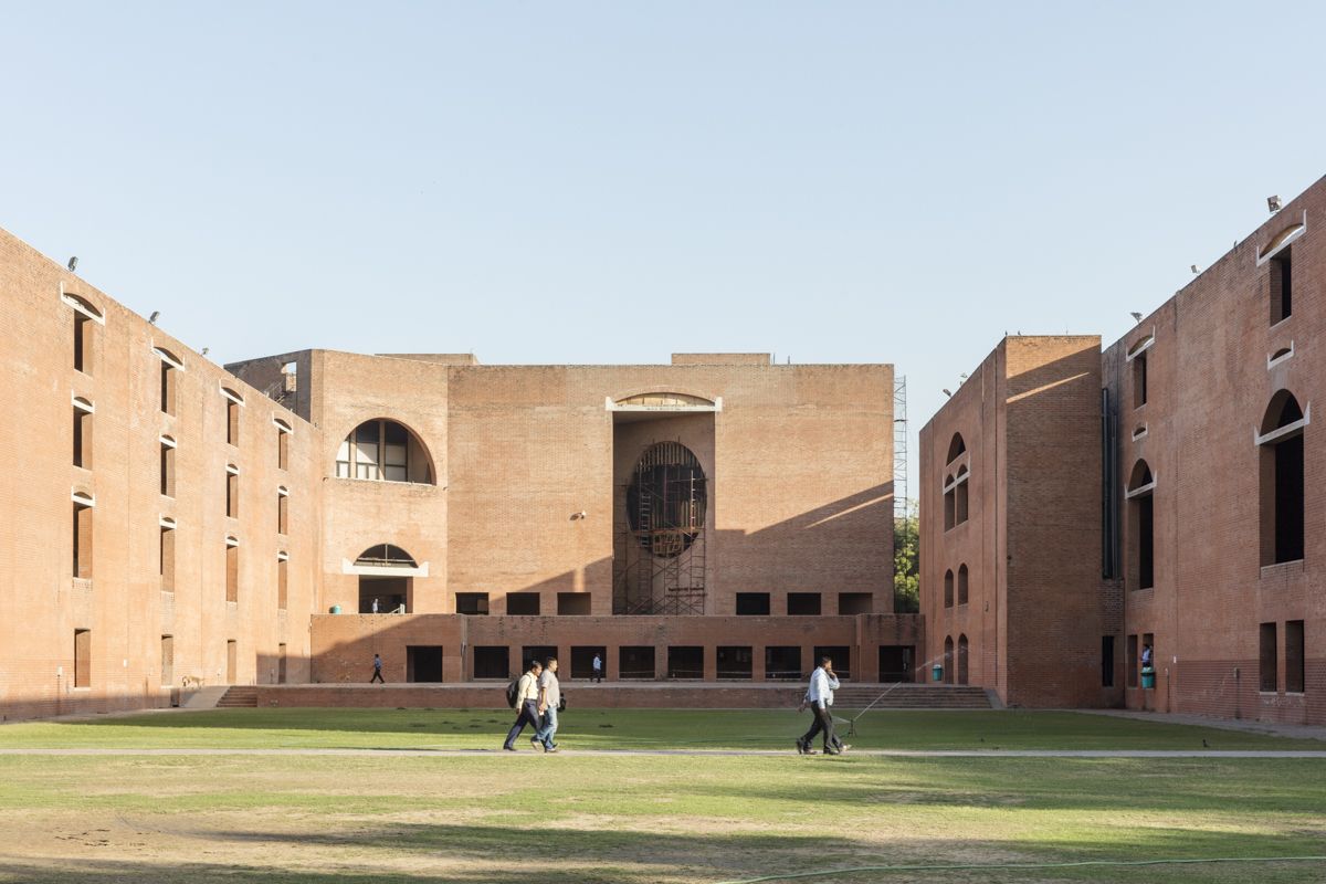 Risultati immagini per Louis Kahn Gujarat