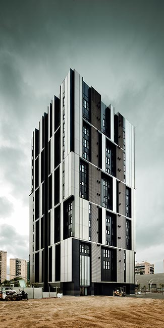 Roldán Berengué > Torre de viviendas Plaza Europa