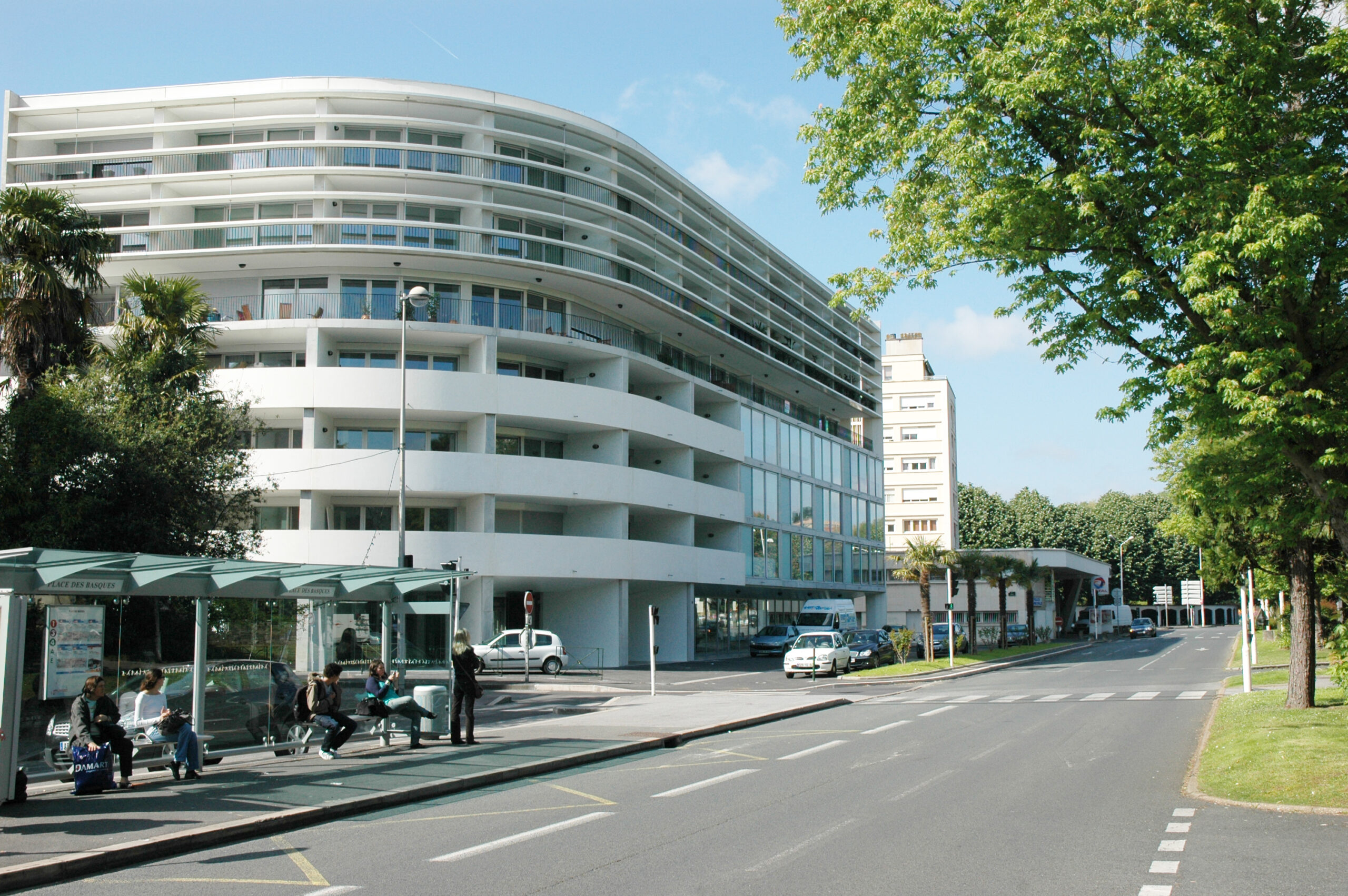 Xaveer De Geyter Architecten > Housing Complex, Vauban Appartments, Bayonne