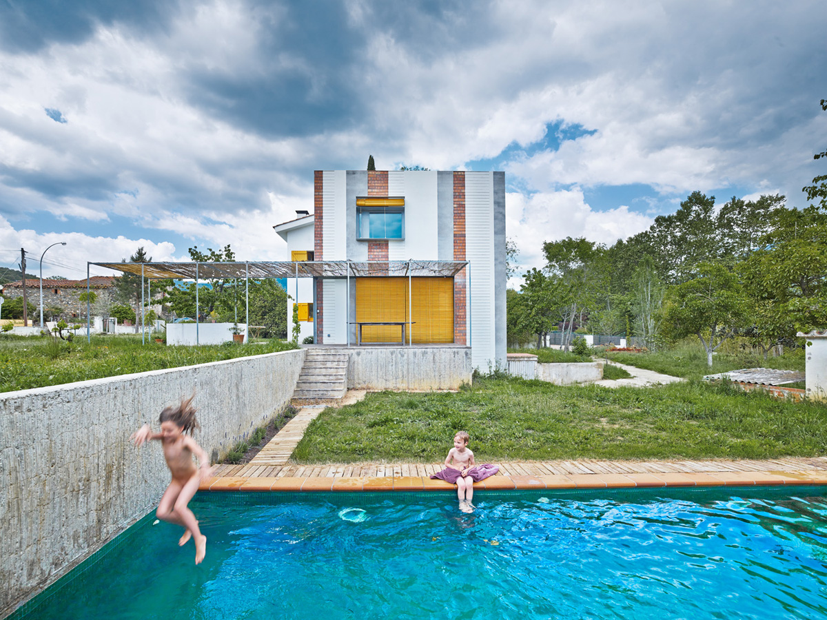 Anna & Eugeni Bach > Casa Anoro, Sant Esteve de Palautordera