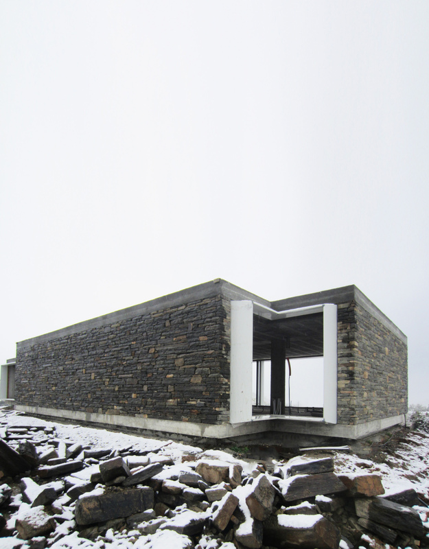 Correia/Ragazzi > Casa em Castelo Melhor