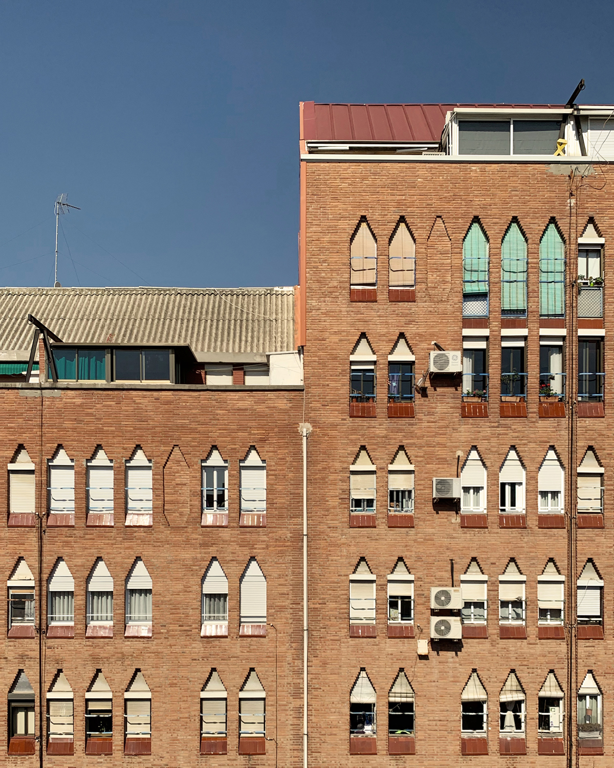 Lluís Nadal > Habitatges al carrer Alts Forns