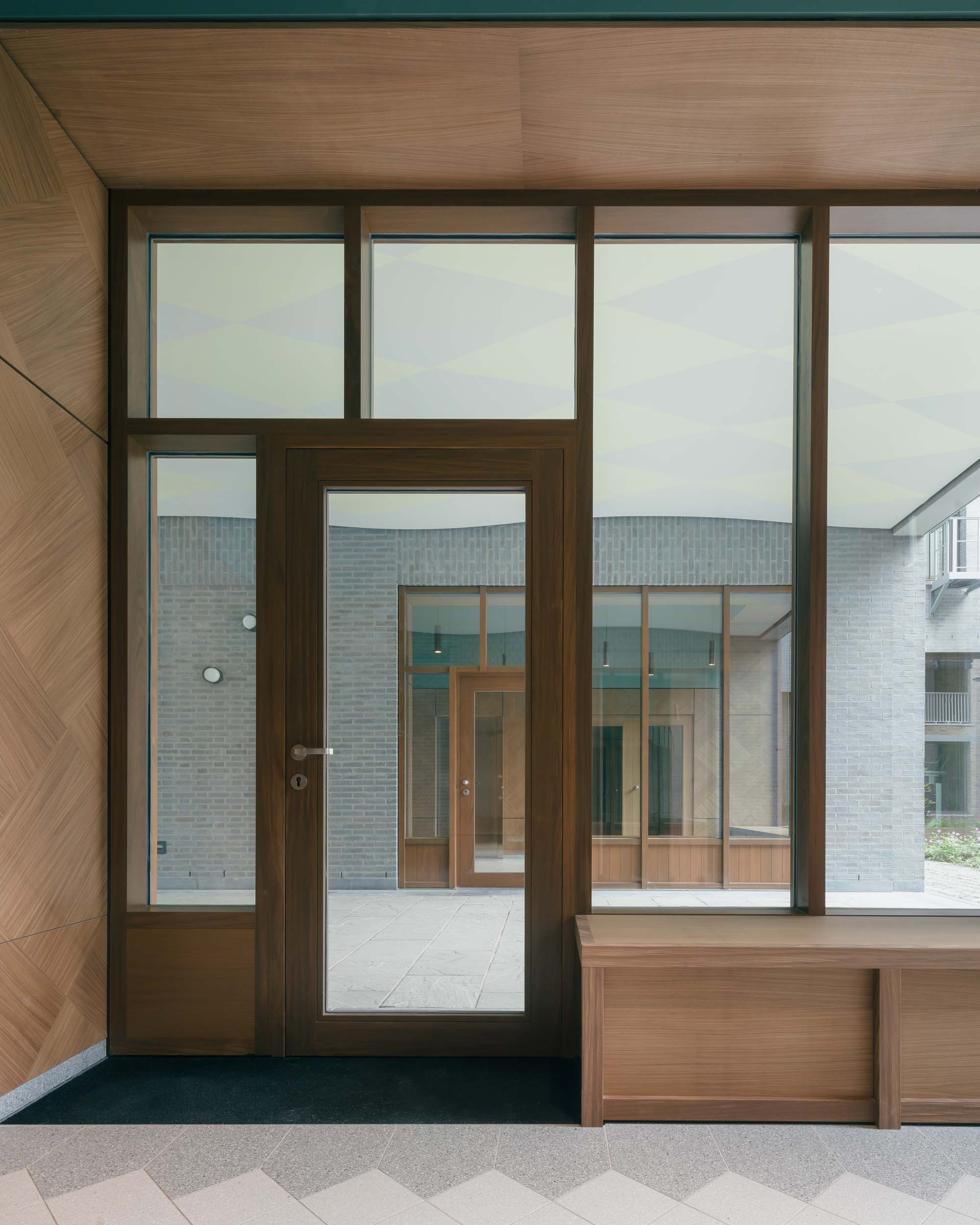 Bovenbouw > Cadix Housing