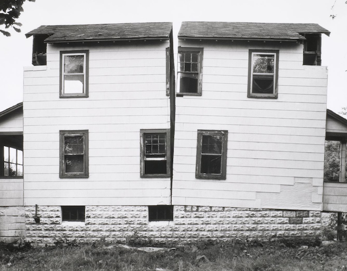 Gordon Matta-Clark > Splitting