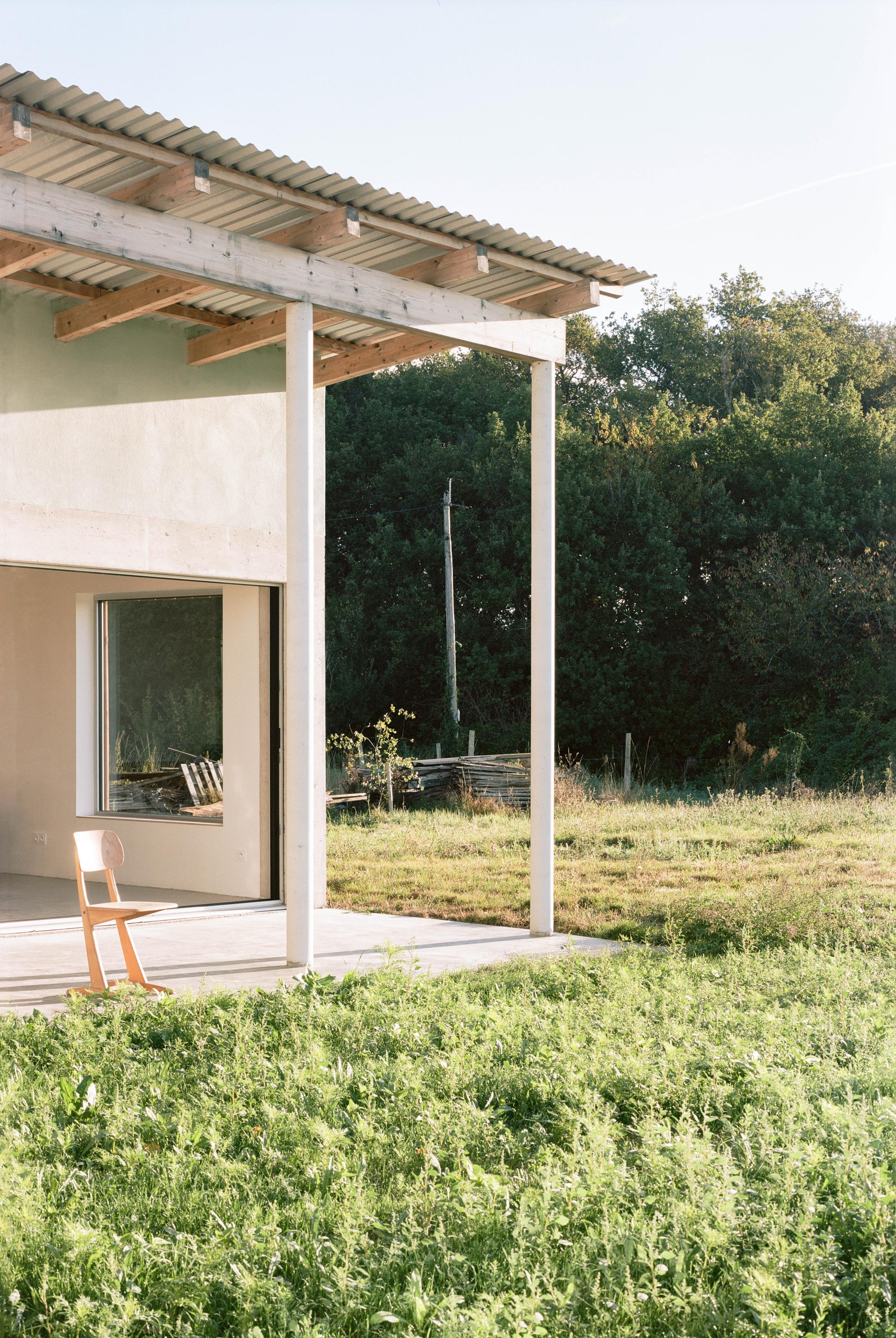 Martin Migeon > An old farm house near the Gironde Estuary