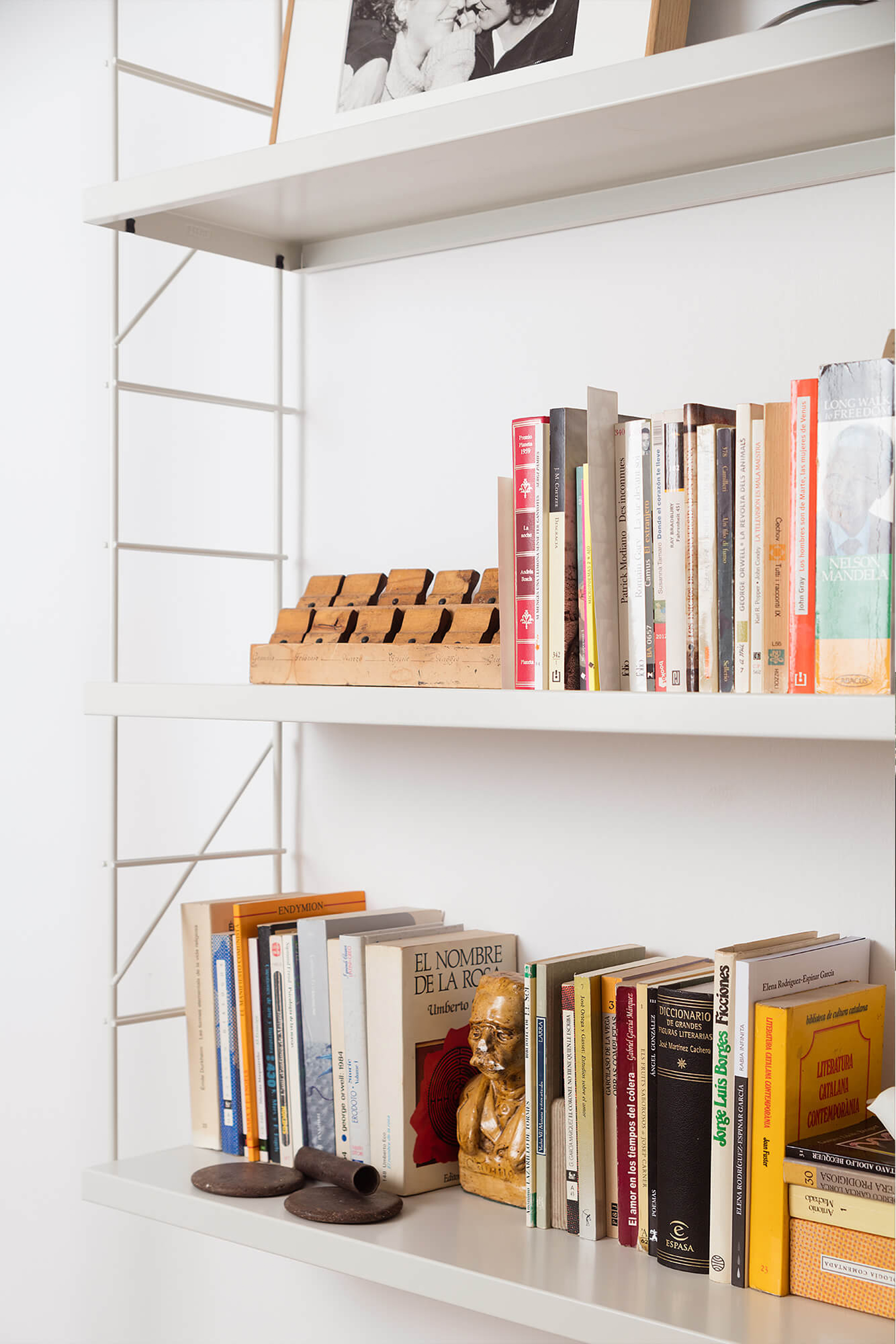 Massana & Tremoleda  > TRIA Shelving System