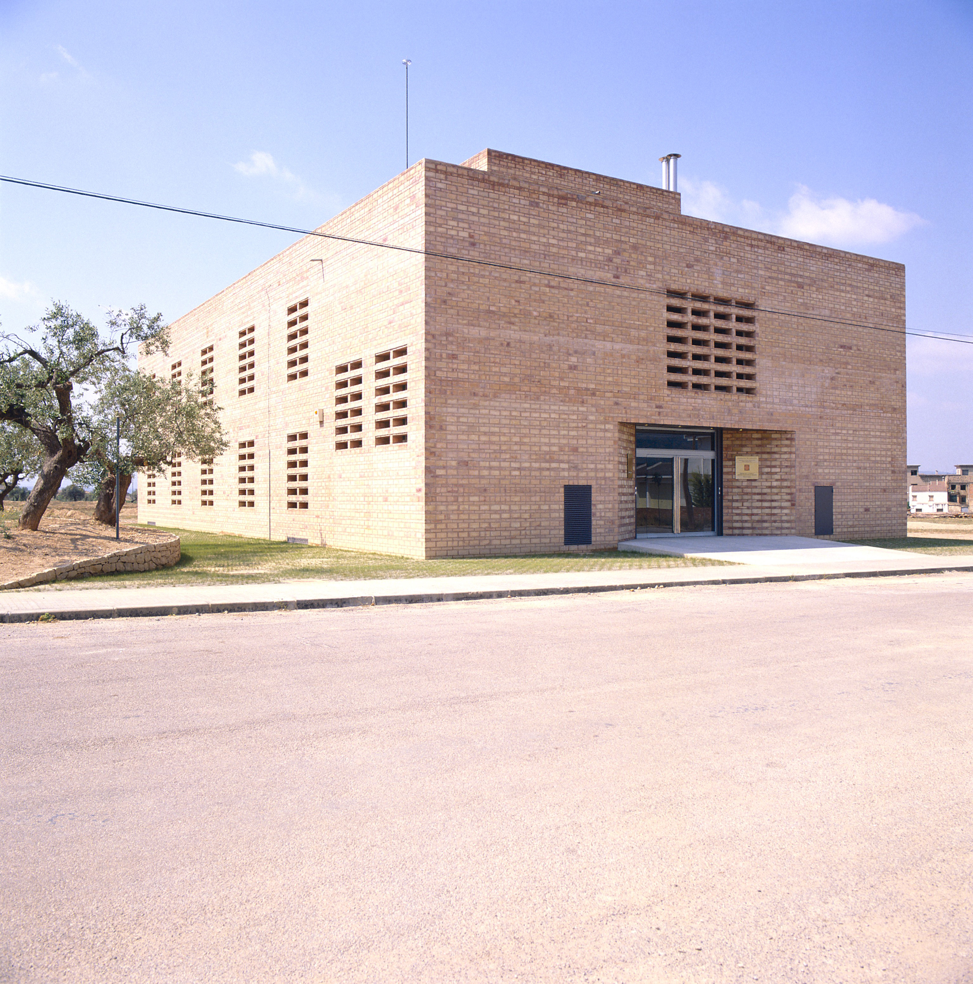 Jordi Garcés + Enric Sòria > CAP a Móra la Nova