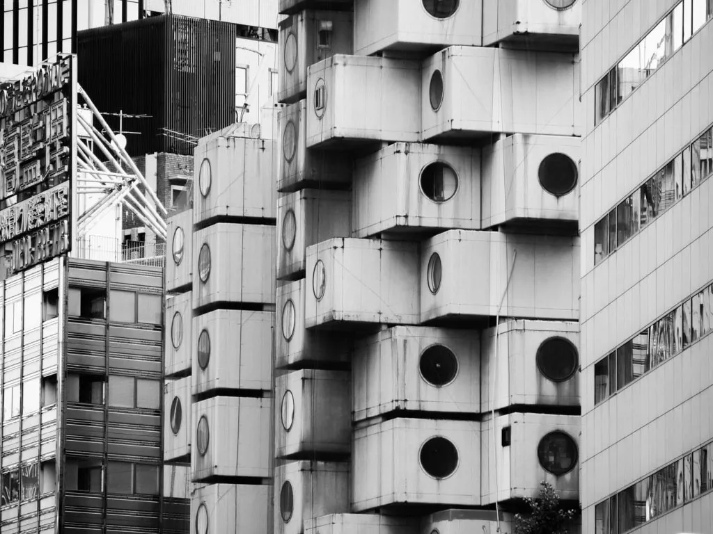 Kisho Kurokawa > Nakagin Capsule Tower
