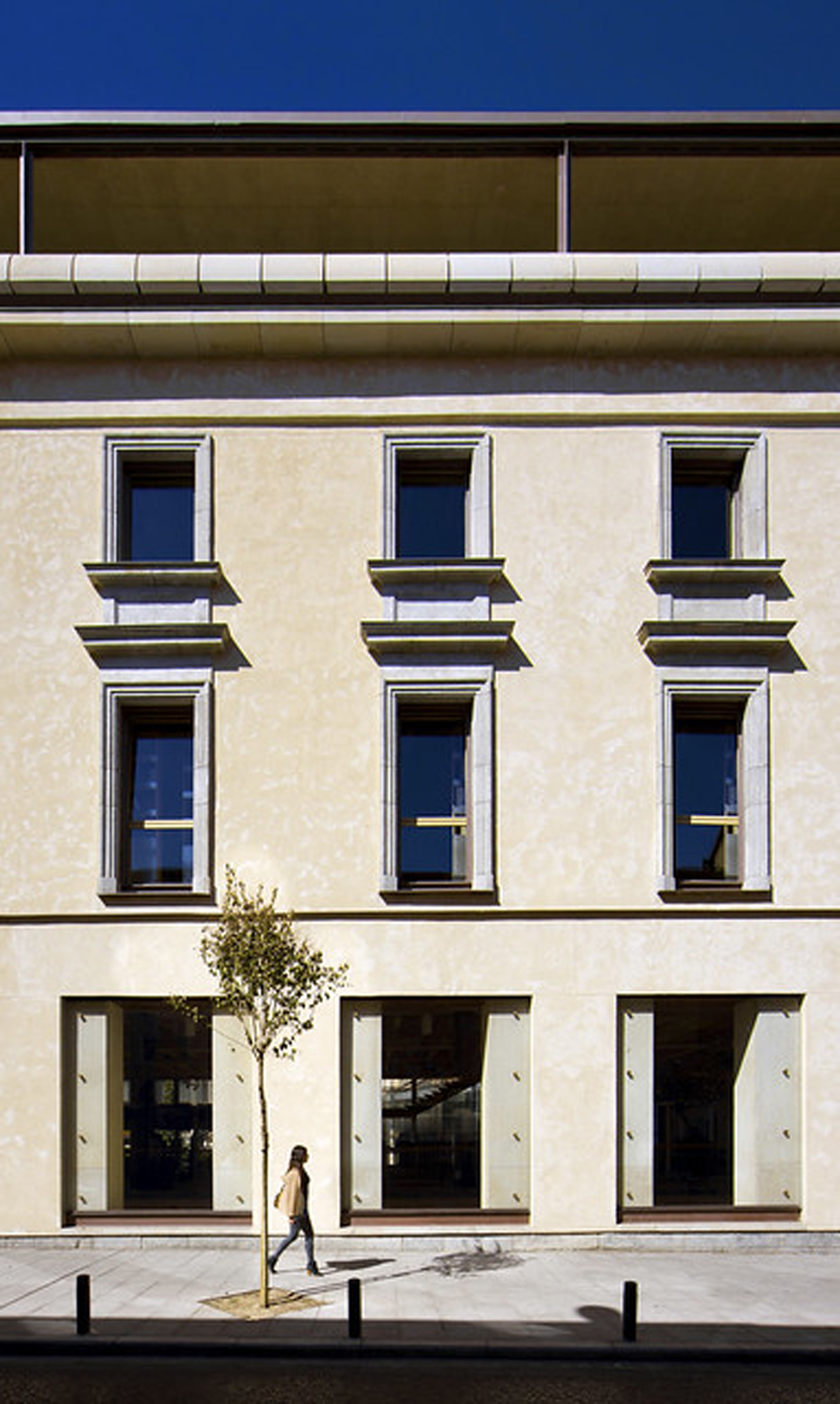 Gonzalo Moure > COAM Madrid