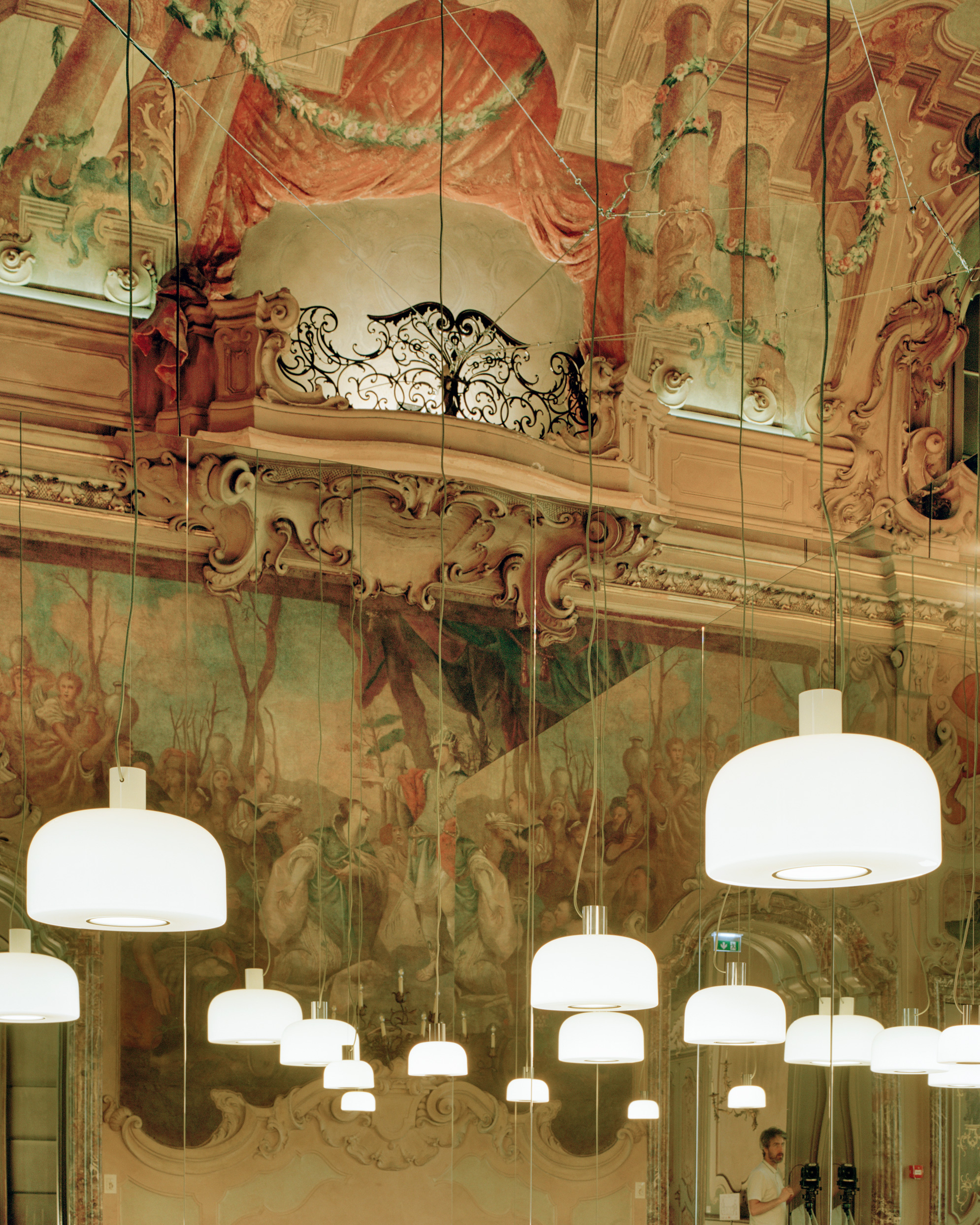 Arquitectura G > FLOS Palazzo Visconti